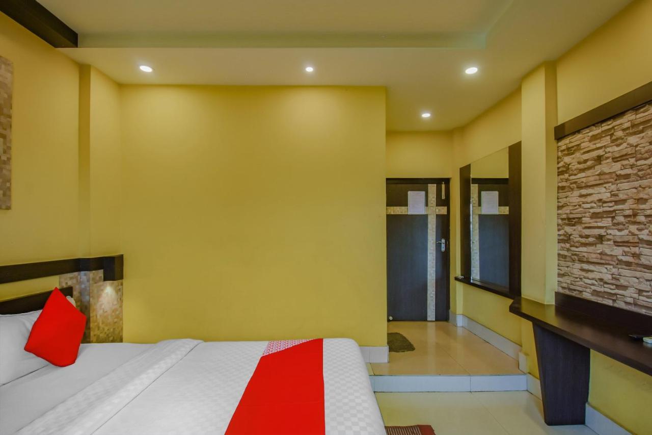 Oyo 1851 Hotel Sefali Deluxe Kolkata Exterior photo